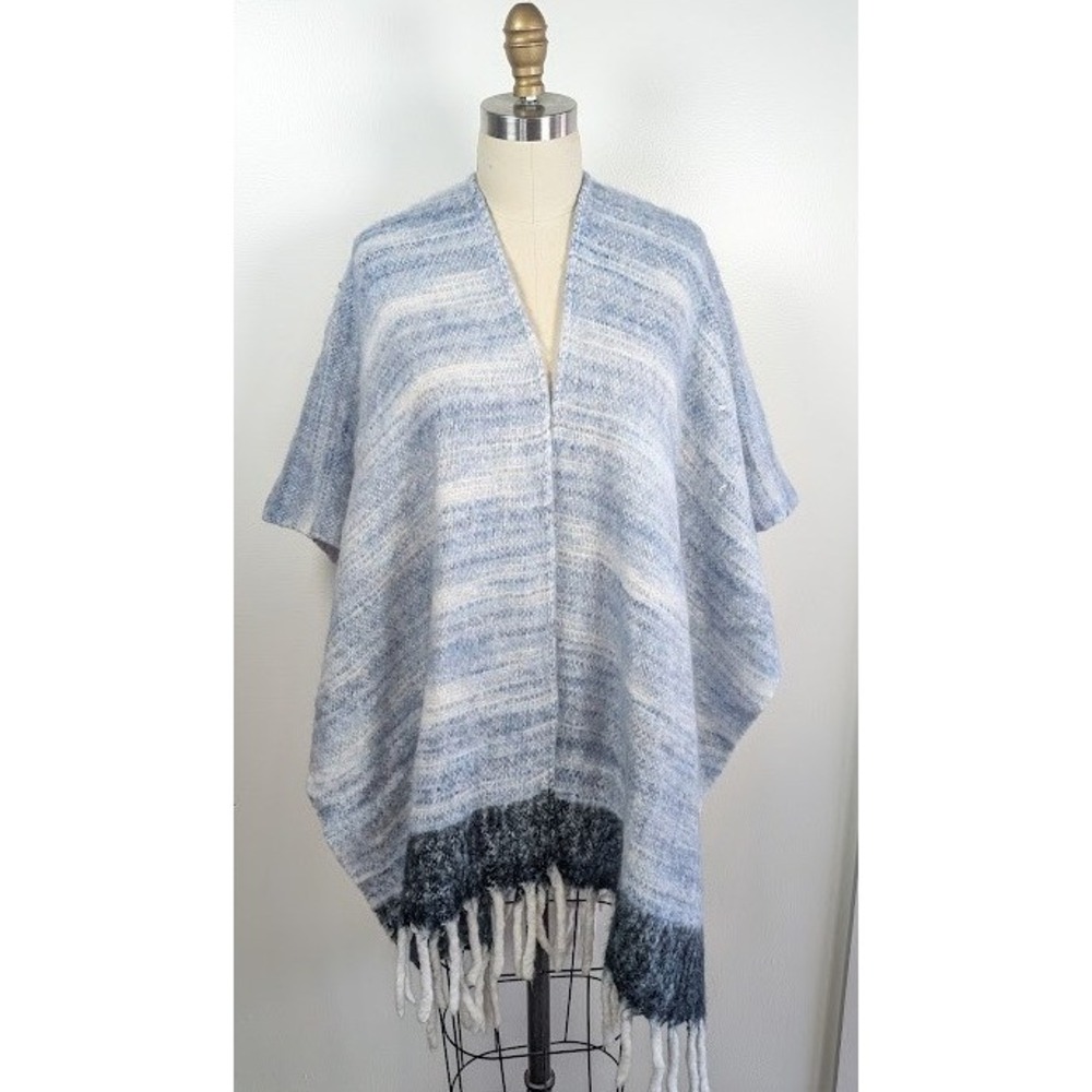 Coldwater Creek Knit Fringe Shawl Poncho Wrap Cape One Size Fringe Soft Boho